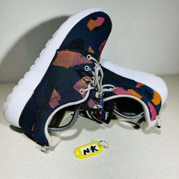 Nike Roshe One JCRD Print Athletic Shoes Multicolor 845009-400 Women’s Sz 7.5 - Picture 1 of 9